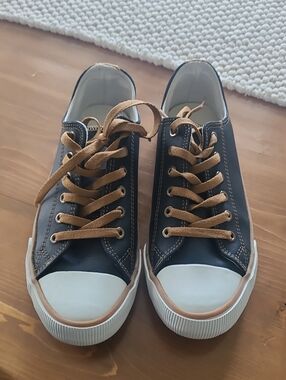 Harley-Davidson Black Leather Sneakers with Tan Laces